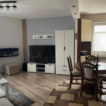 Tila Apartment Walcz Bagian luar foto